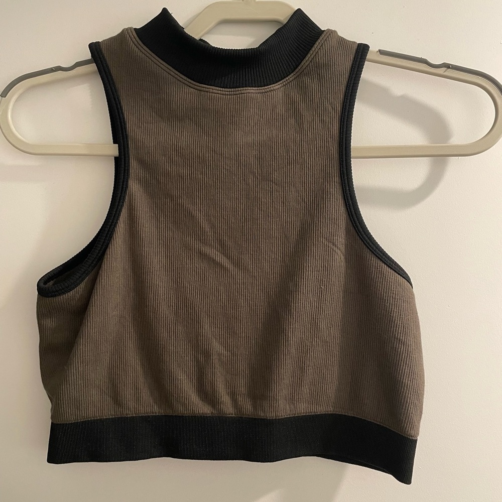 Fabletics high neck crop top - cold weather line